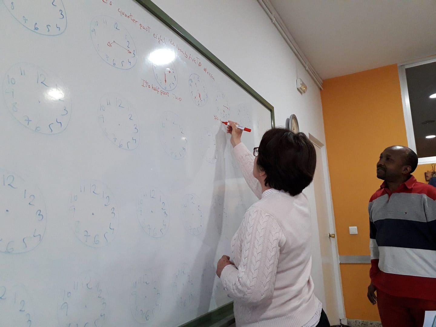 Curso de Inglés orientado al puesto en operaciones básicas de catering